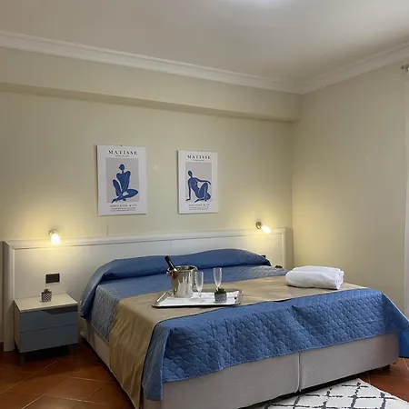 Apartment Scala Dei Turchi Palace Fuer 3 Personen In Realmonte